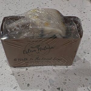 Eslira Natura A Walk In The Forest Soap - Brown